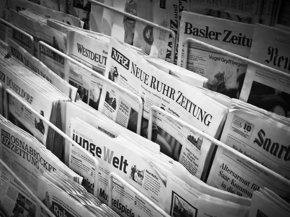 NEWS-Bilder-Zeitungen